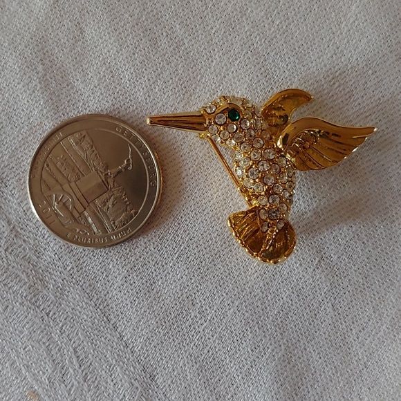 Hummingbird Pin - Picture 4 of 8